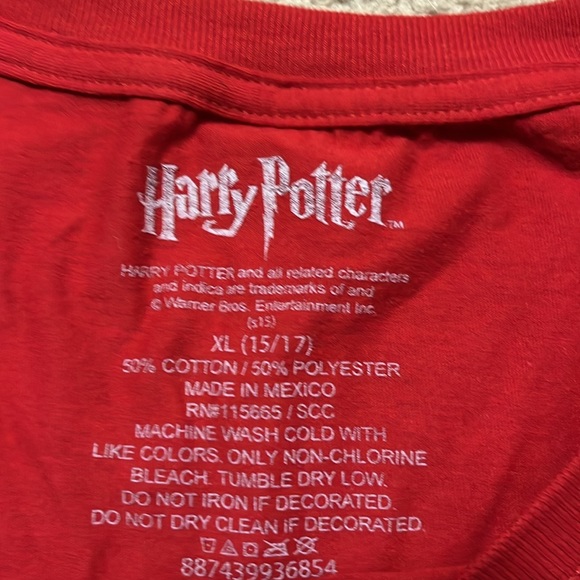 Harry Potter Gryffindor Women’s Tee- XL - Picture 2 of 3
